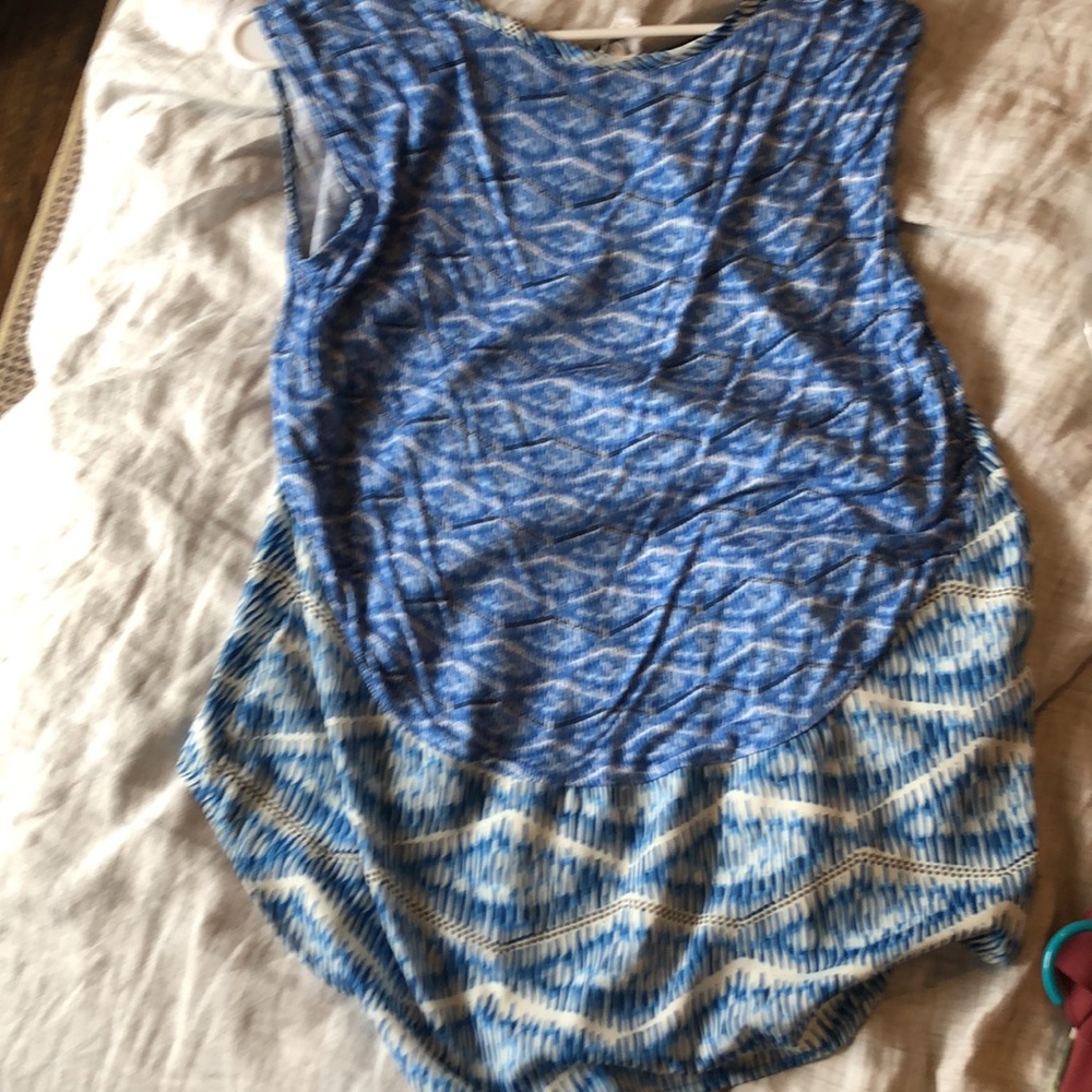 Top - Picture 4 of 4